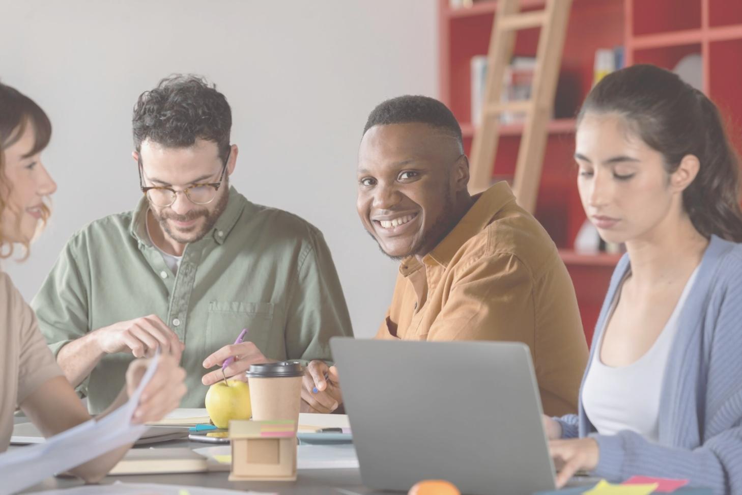 Detaillierte Budgetanalyse und Kostenstruktur